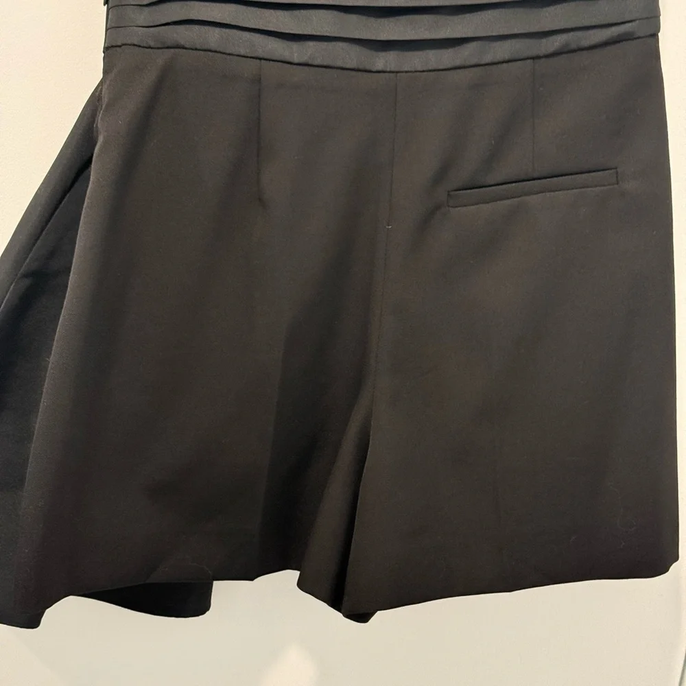 New!  McQueen Black Tailored Bow Shorts - Size IT 40/US 4 - Picture 3 of 5